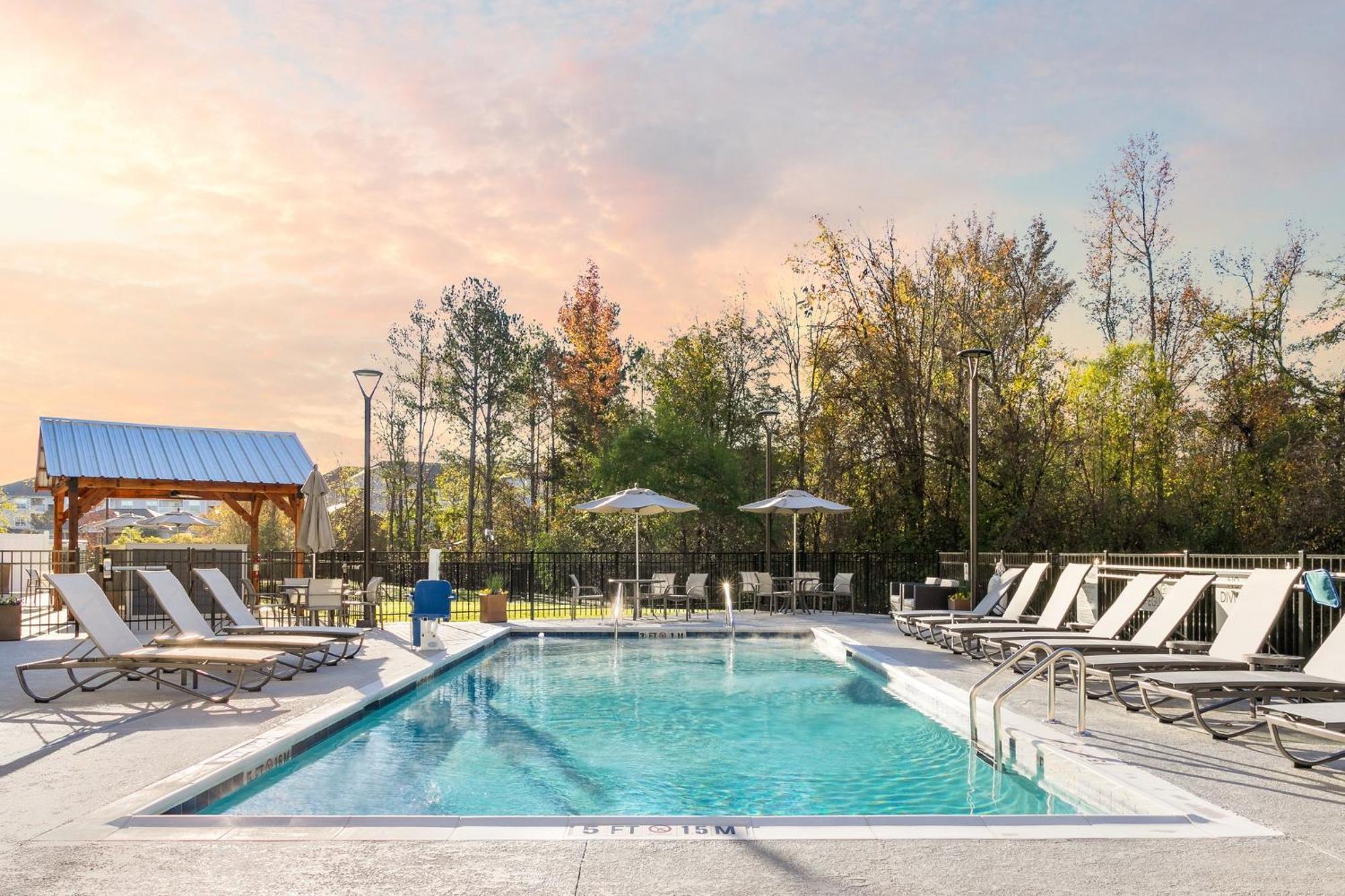 Holiday Inn Express Chattanooga - Hamilton Place المظهر الخارجي الصورة